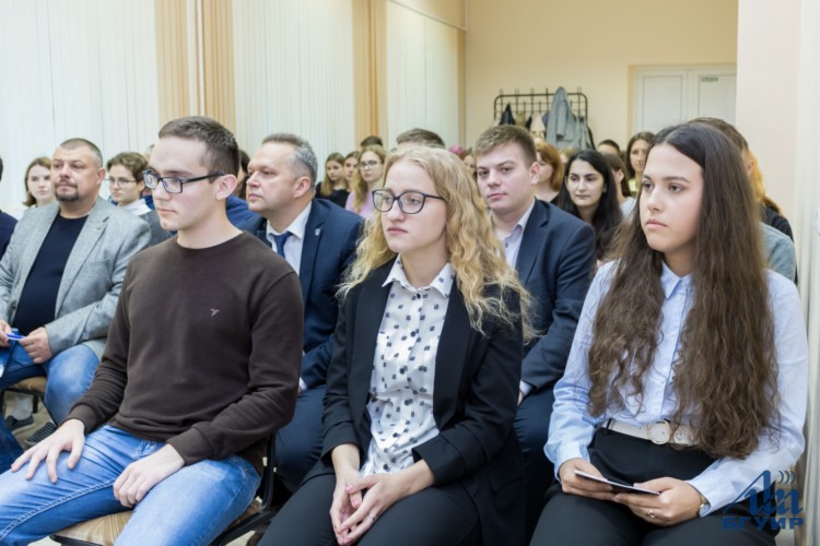Встреча ректора со студентами, проживающими в общежитиях