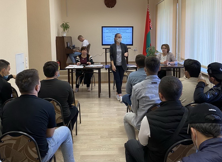 Встреча педагога-психолога с иностранными обучающимися, проживающими в общежитии №1