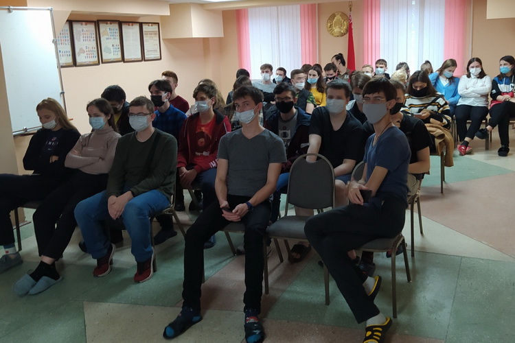 Встреча педагога социального, педагога-психолога и воспитателей со студентами первого курса, проживающими в общежитии №2
