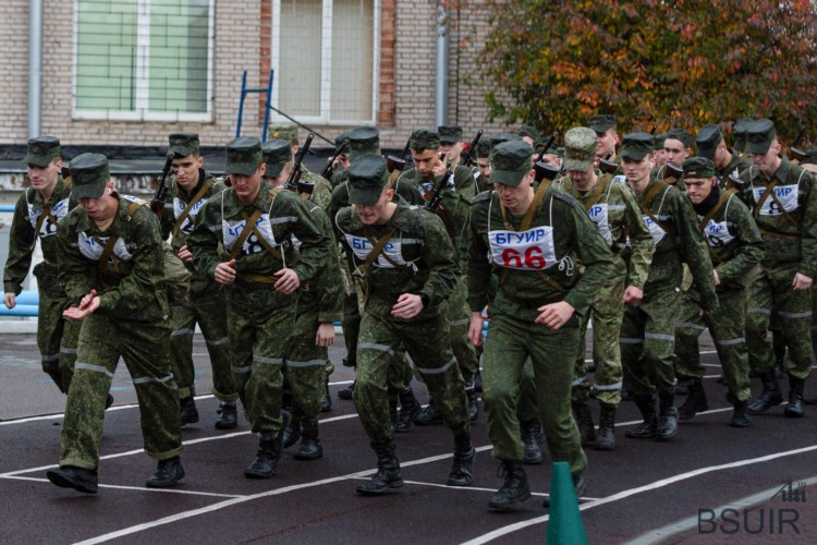 Марш-бросок курсантов БГУИР