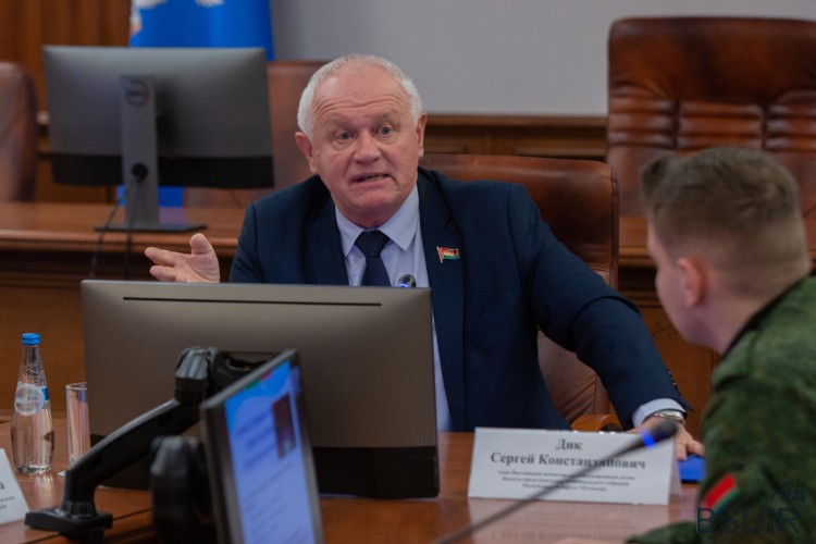 В БГУИР обсудили закон о Всебелорусском народном собрании с депутатом Палаты Представителей