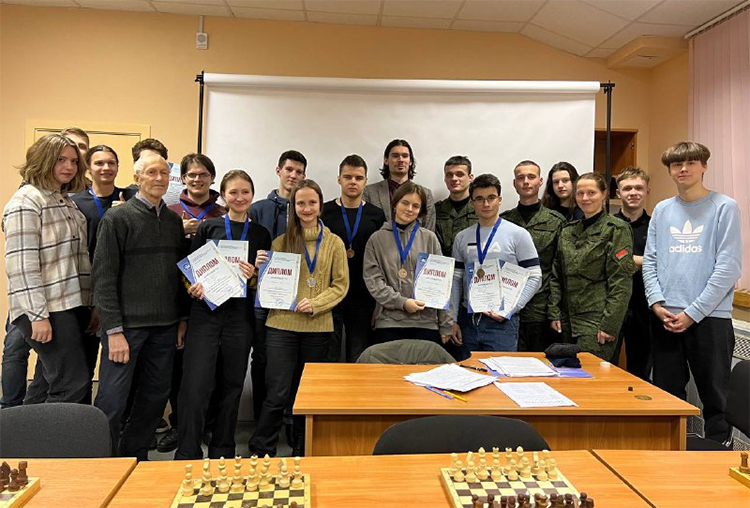 В БГУИР прошёл турнир по шахматам