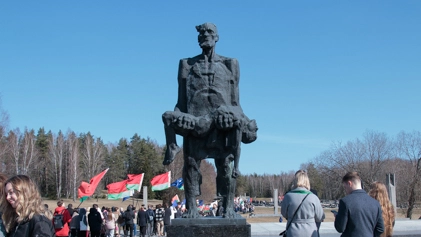 В день памяти Хатыни делегация БГУИР возложила цветы