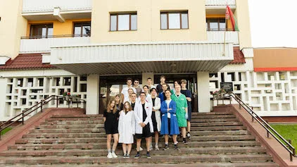 Студенческие отряды БГУИР благоустраивают общежития к новому учебному году