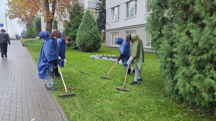 ФОТОФАКТ: БГУИР принимает участие в наведении чистоты и порядка на территории университета и Советского района г.Минска